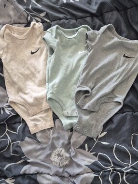Nike Baby Bodysuit Trio in Beige, Sage, and Heather Gray